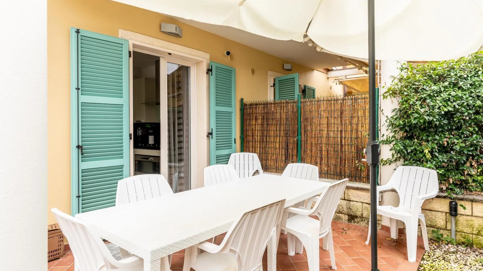 Relax In Villa - Versilia Масса 0*,  Италия